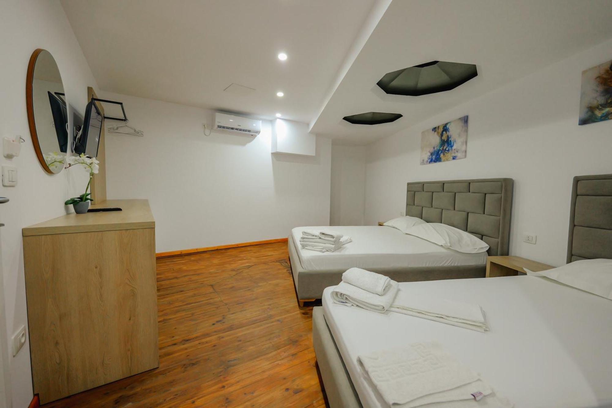 Hotel Summer Sarandë Exterior foto