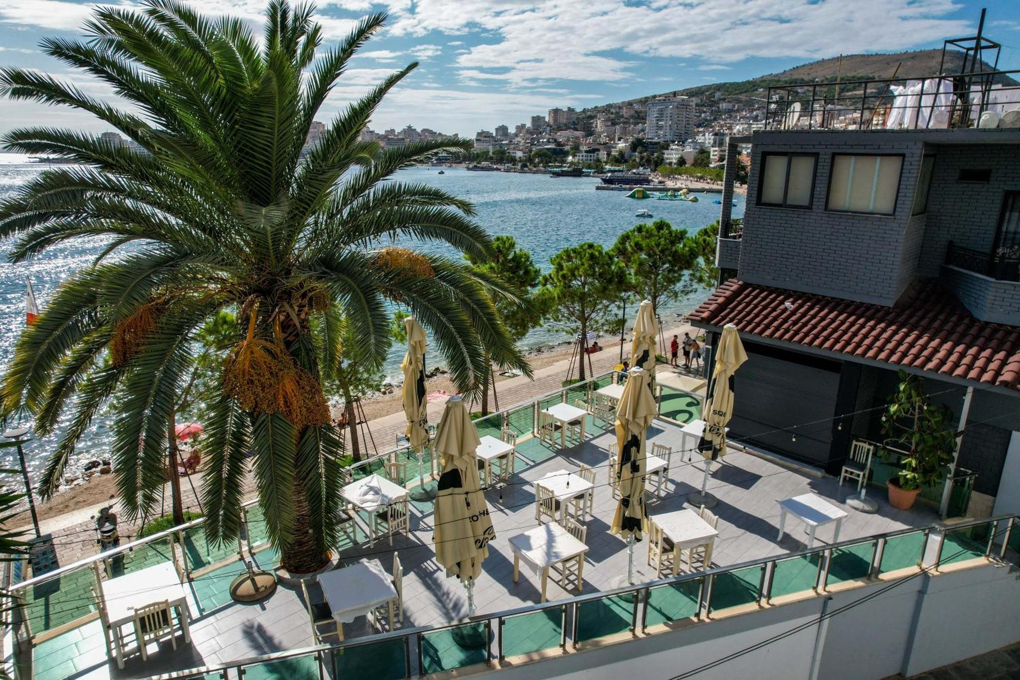 Hotel Summer Sarandë Exterior foto
